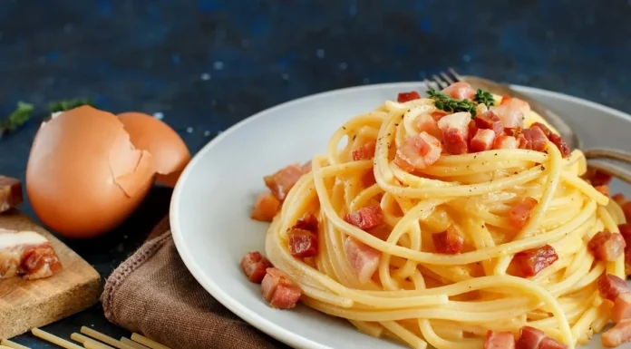 Paste carbonara – rețeta clasică, simplă și delicioasă