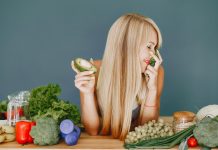 Ce alimente să consumi pentru a avea un păr sănătos și strălucitor